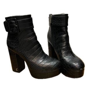 Circus by Sam Edelman Black Croc-Embossed chunky block Heeled Boots size 6.5